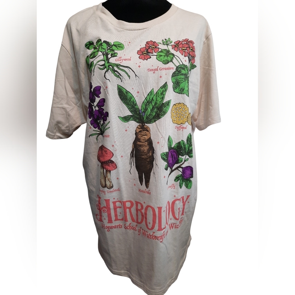 NWT Harry Potter Large Herbology Graphic T-Shirt